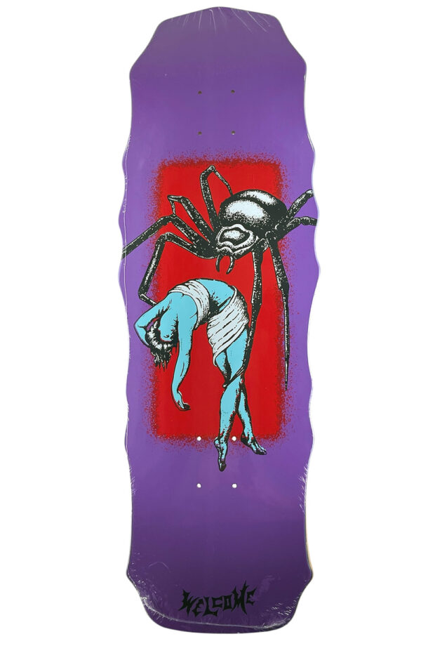 Welcome Widow 10"